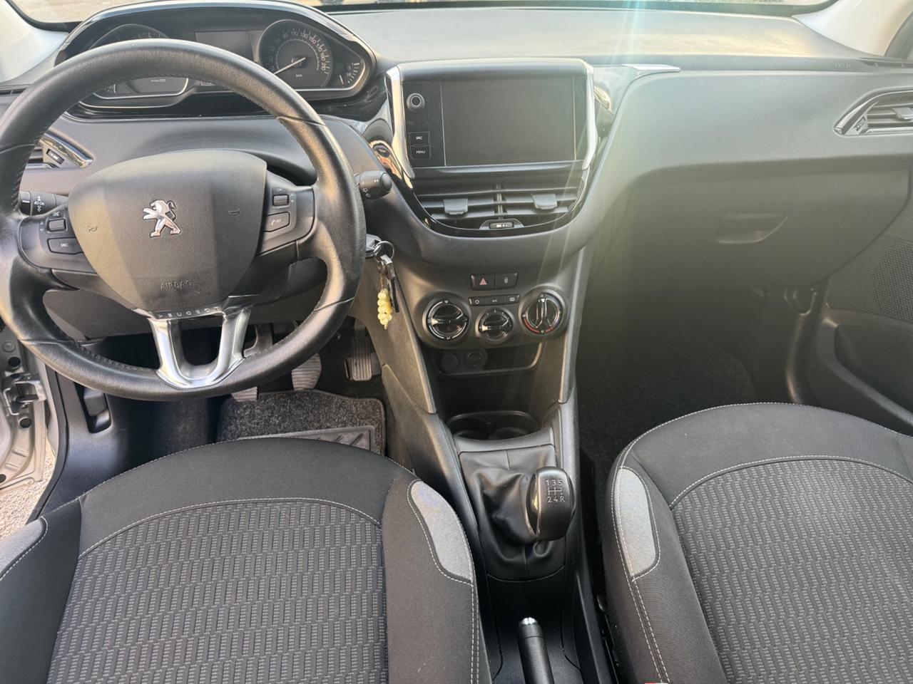 Peugeot 208 BlueHDi 75 5 porte Allure