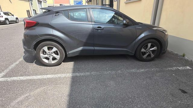 TOYOTA C-HR 1.8 Hybrid E-CVT Active