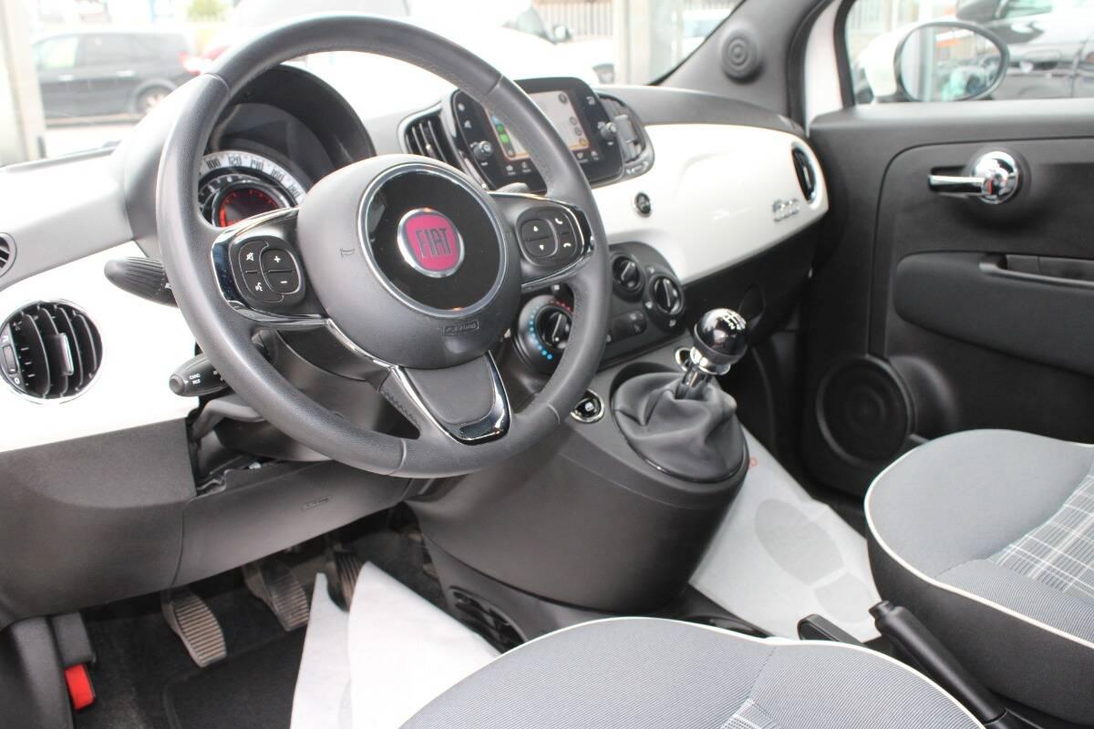 Fiat 500 1.0 hybrid Lounge 70cv Con CARPLAY