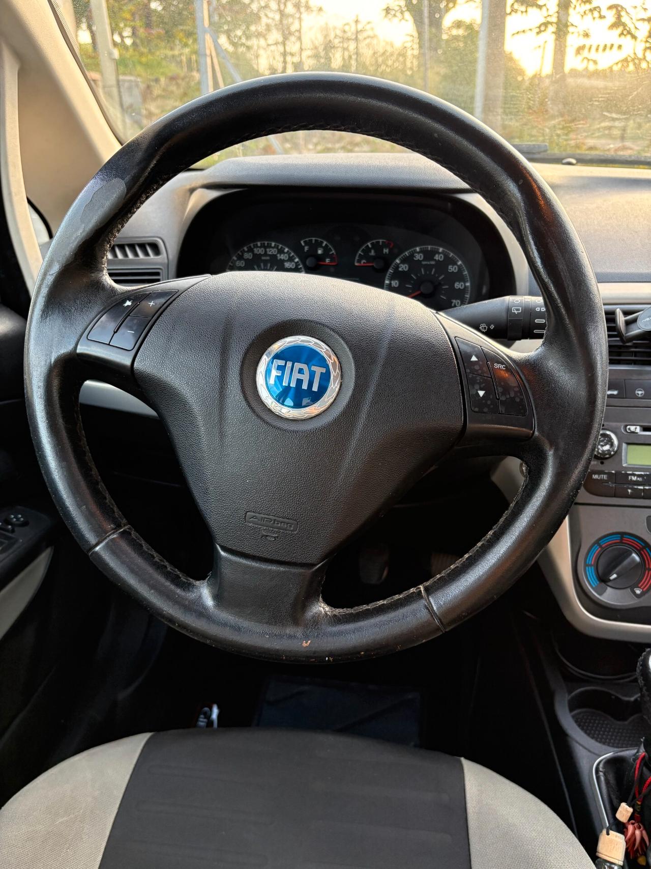 Fiat Grande Punto 1.3 MJT 75 CV 5 porte Dynamic