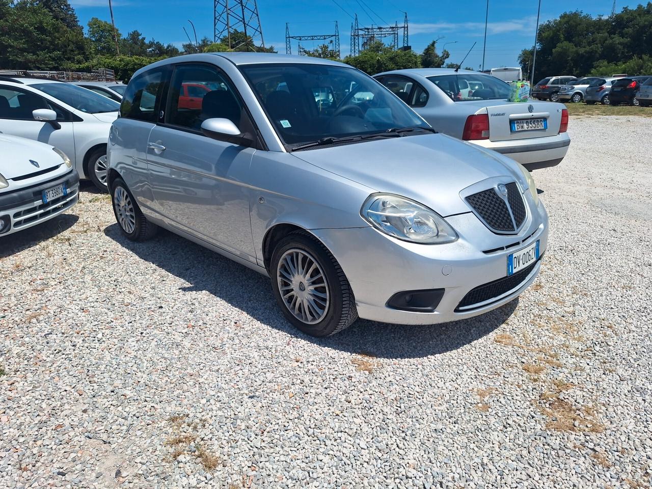 LANCIA YPSILON 2010 GPL 77CV NEOPATENTATI PIENO 24€ 400KM
