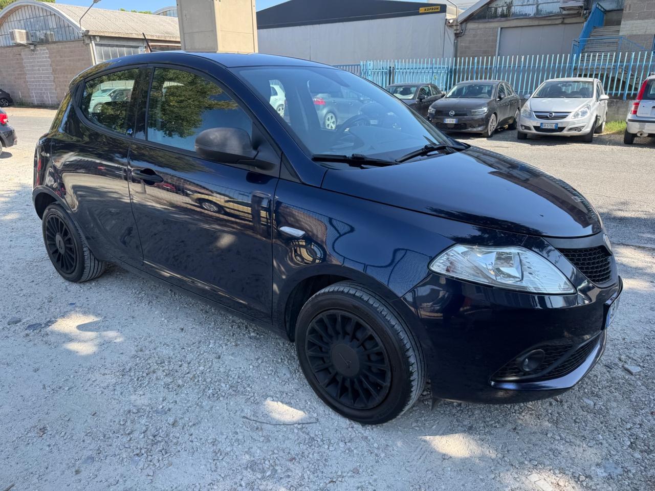 Lancia Ypsilon 1.2 69 CV 5 porte GPL Ecochic Platinum