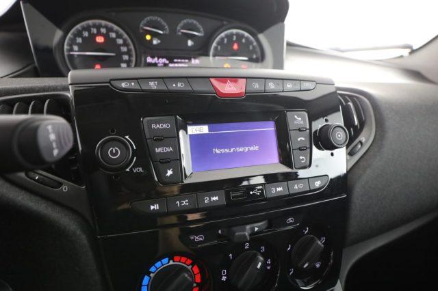 LANCIA Ypsilon Ypsilon 1.0 FireFly 70 CV Start&Stop Hybrid SILVER