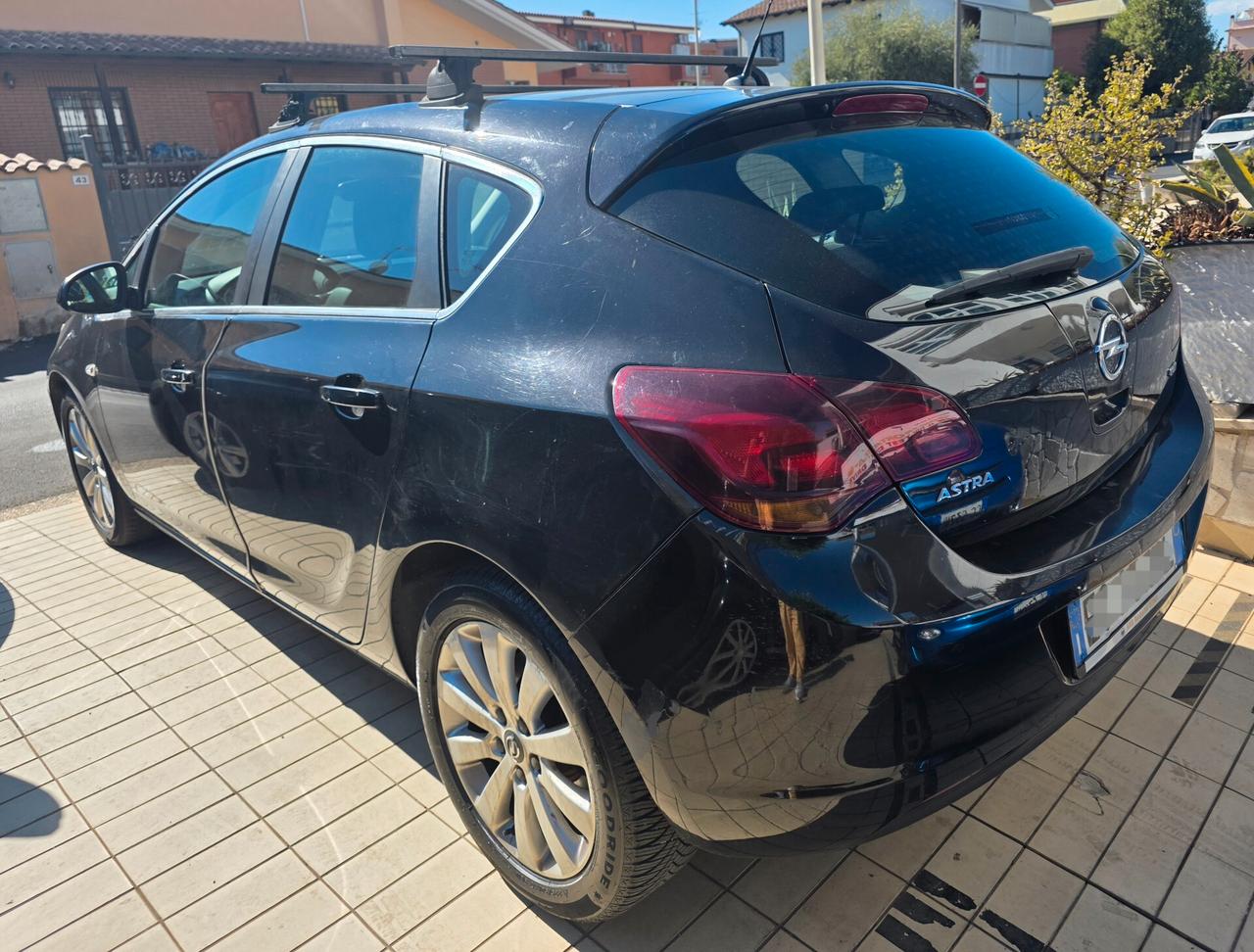 Opel Astra 1.7 CDTI 110CV 5 porte Cosmo