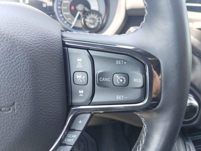 DODGE RAM 1500 5.7 GPL V8 Limited Night - N1