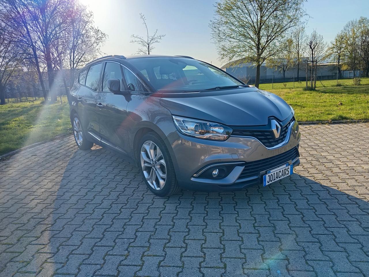Renault Grand Scenic dCi 130 CV Energy Initiale Paris