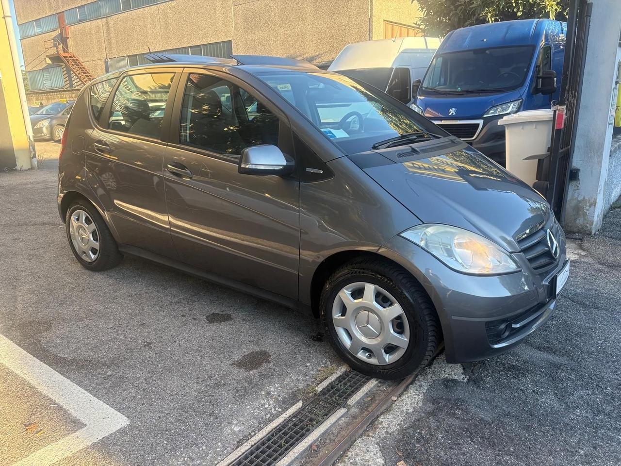 Mercedes-benz A 160 BlueEFFICIENCY Elegance