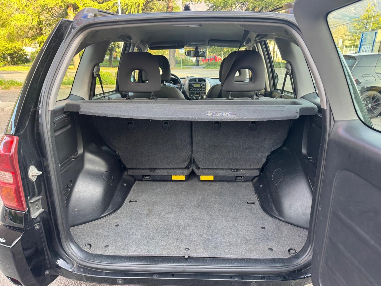 Toyota RAV 4 RAV4 2.0 Tdi D-4D cat 5 porte Sol