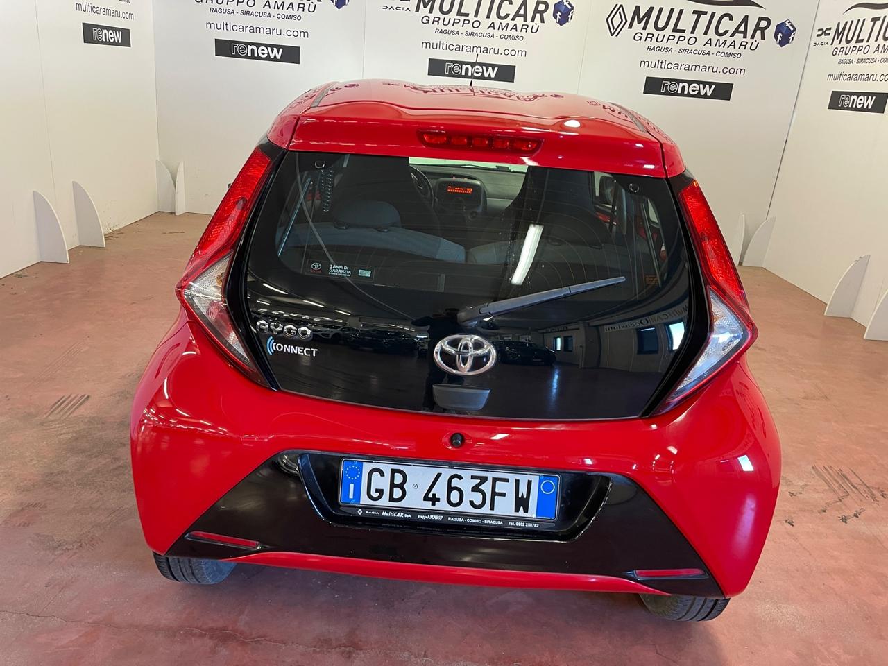 Toyota Aygo Connect 1.0 VVT-i 72 CV 5 porte x-wave grey