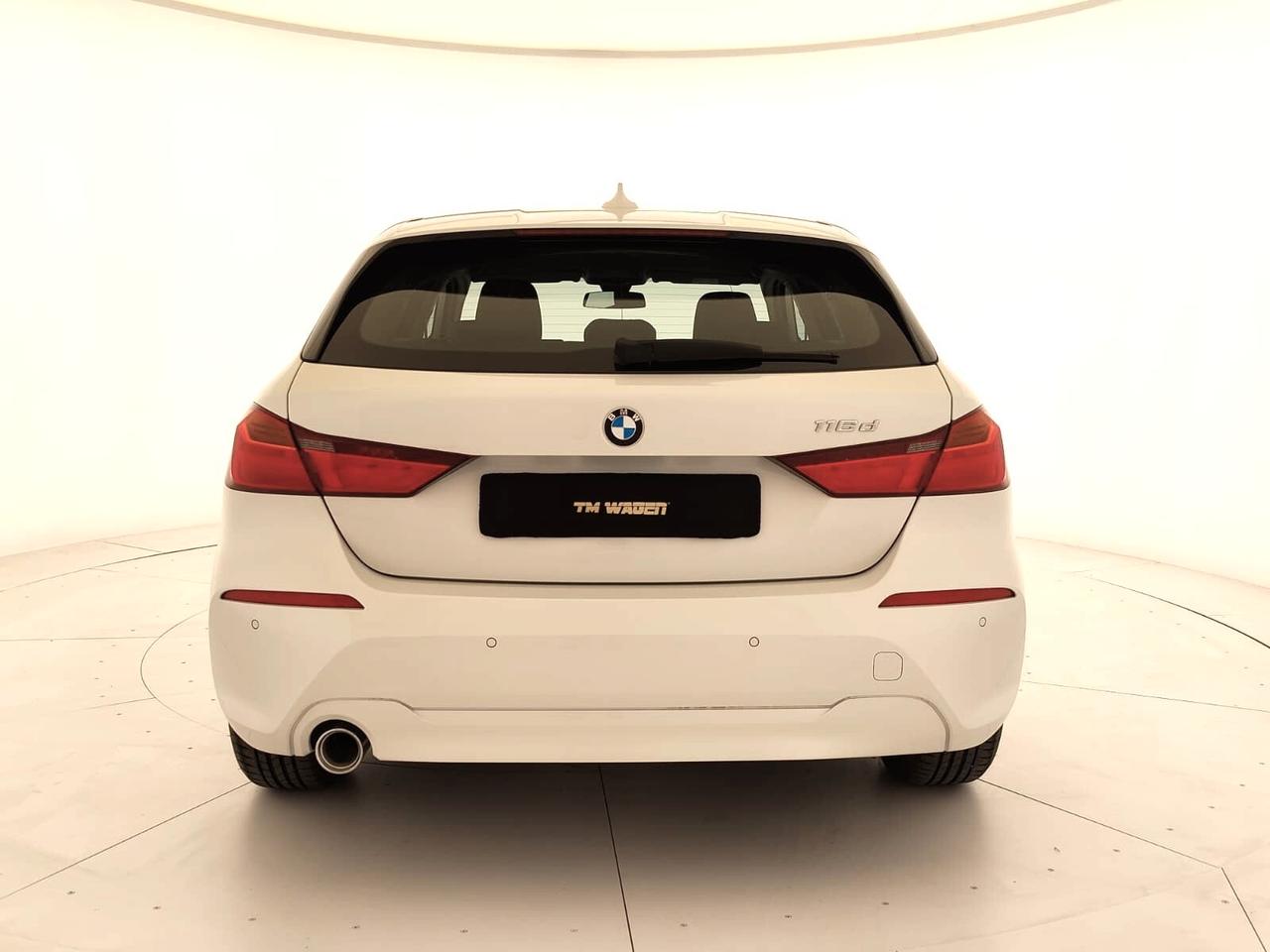 BMW 116d Business Advantage auto - IVA ESPOSTA
