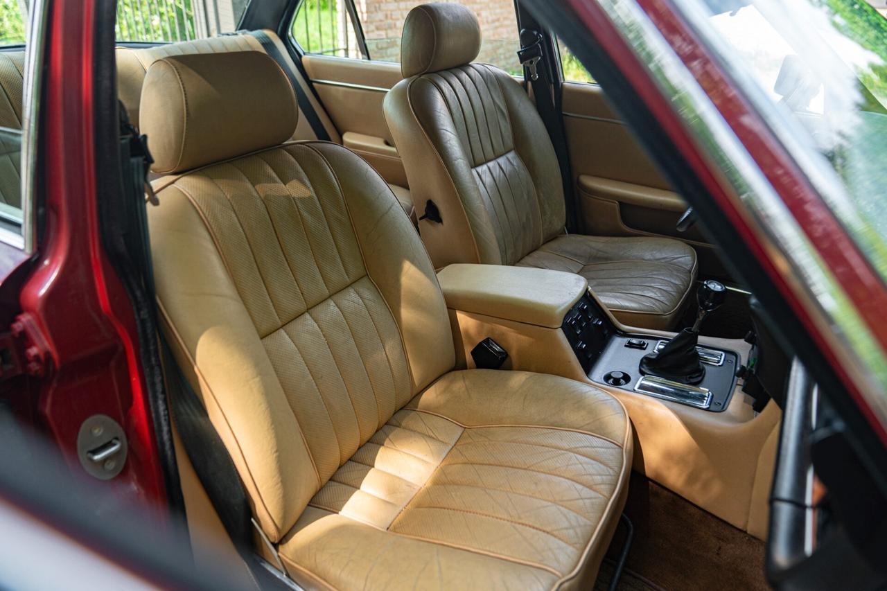 Jaguar XJ6 4.2 MANUALE - JAG00089