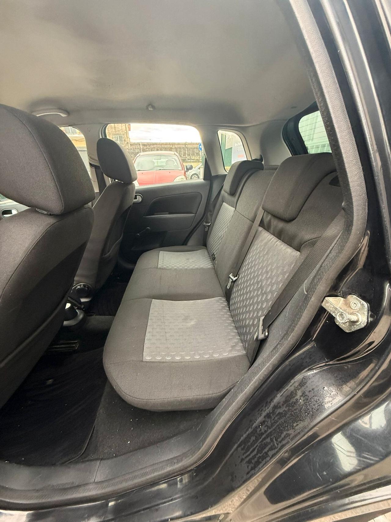 Ford Fiesta 1.2 16V 5P GHIA