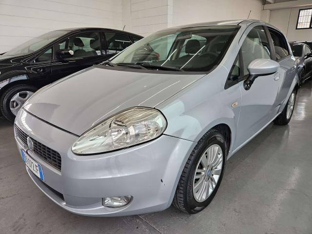Fiat Grande Punto 5p 1.3 mjt 16v Emotion 90cv NEOPATENTATI