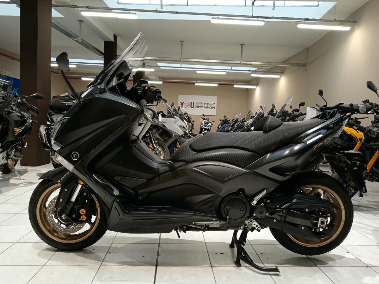 Yamaha TMAX 530 IRON MAX
