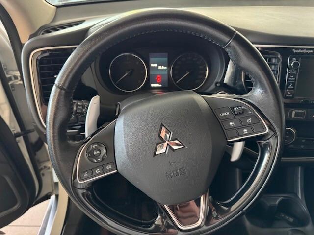Mitsubishi Outlander 2.2 DI-D 4WD Instyle 7p.