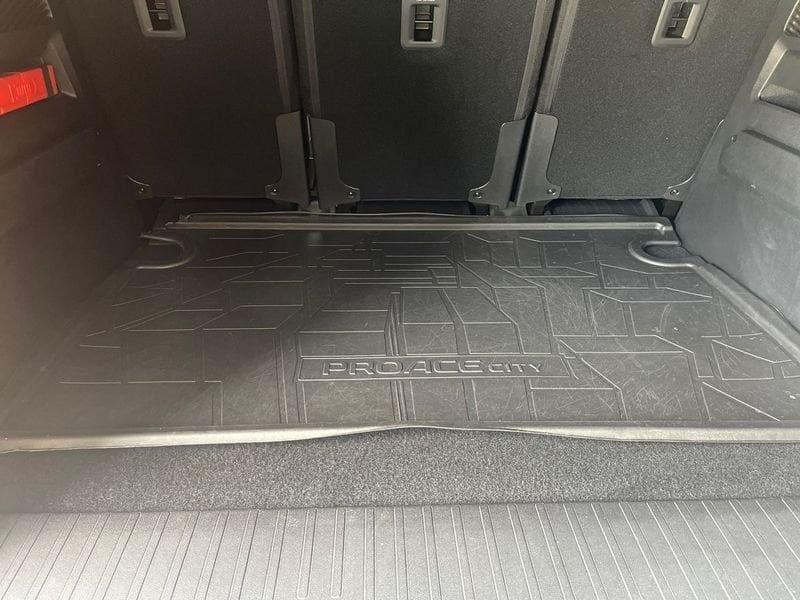 Toyota Proace City Verso 1.5D 130cv S&S A/T L1 D Luxury