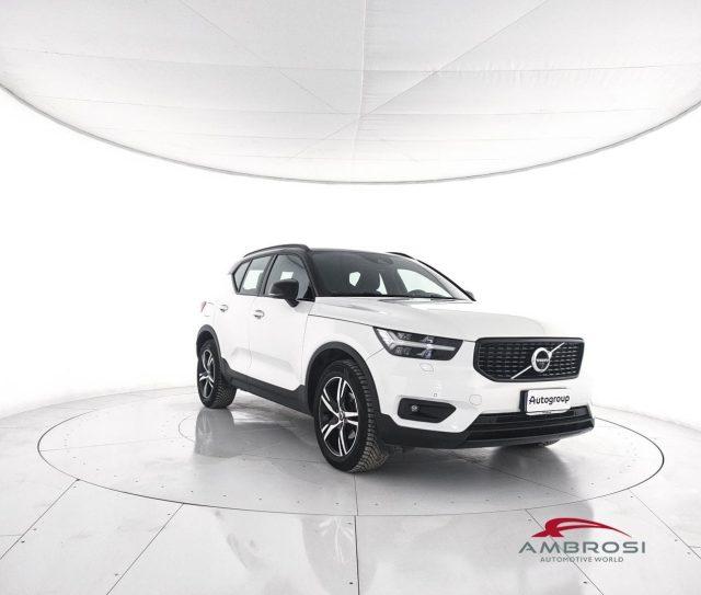 VOLVO XC40 D3 AWD Geartronic R-design - AUTOCARRO N1