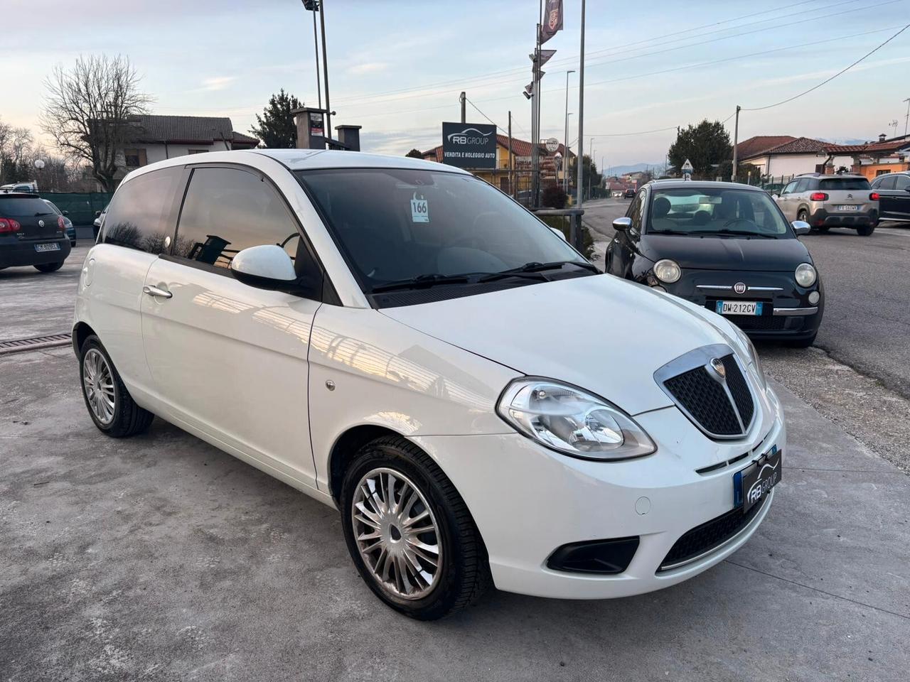 Lancia Ypsilon 1.4 Argento Ecochic GPL