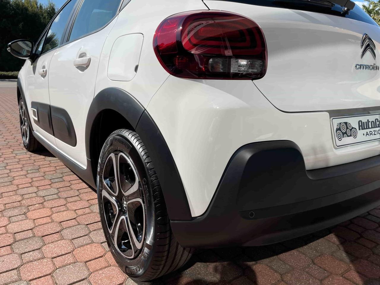 Citroen C3 PureTech 83 S&S Plus NEOPATENTATI