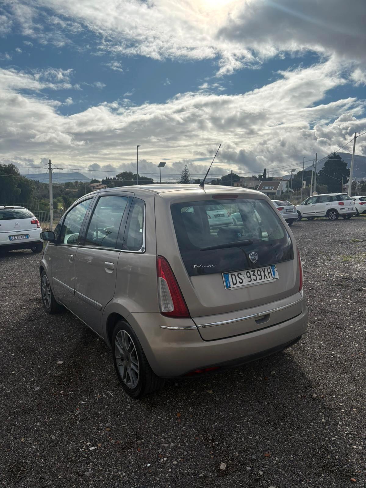 Lancia MUSA 1.4 16V Poltrona Frau