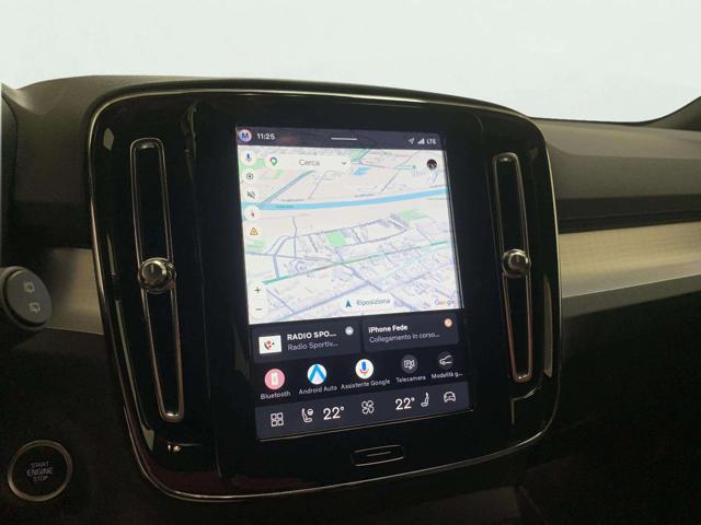 VOLVO XC40 B3 automatico Plus Dark Aziendale
