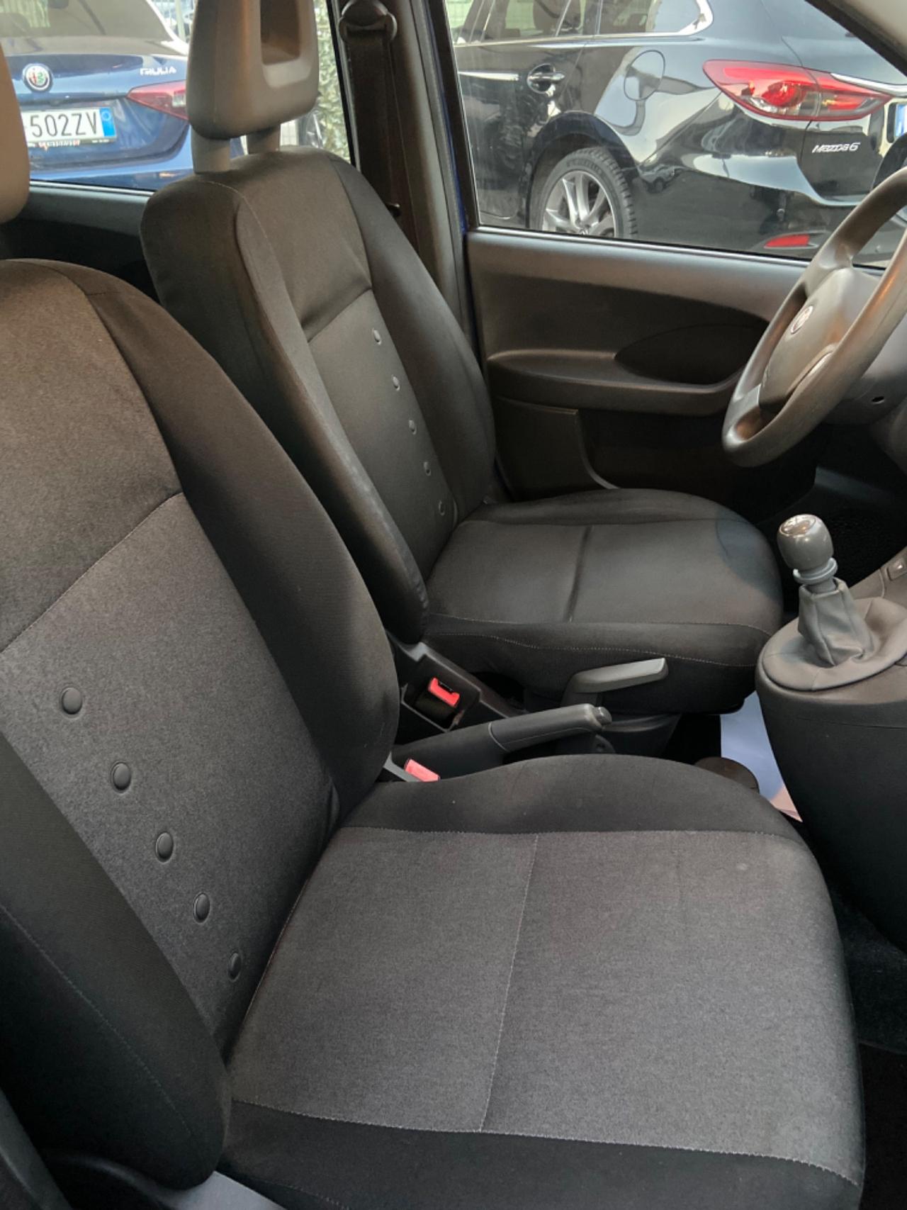 Fiat Panda 1.2 Emotion 69cv 2010 garanzia 12/24
