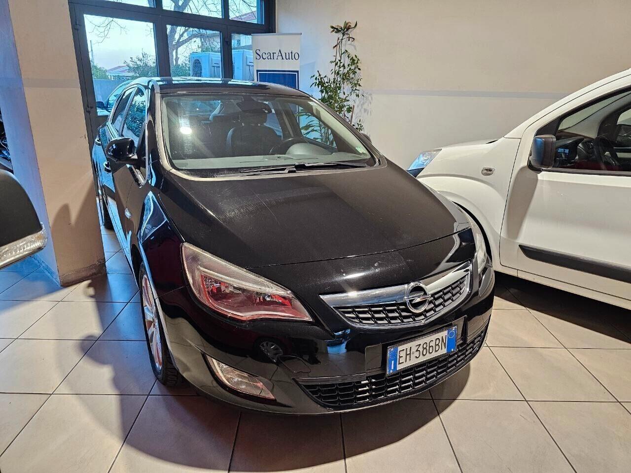 Opel Astra 1.4 Turbo 140CV 5 porte Cosmo