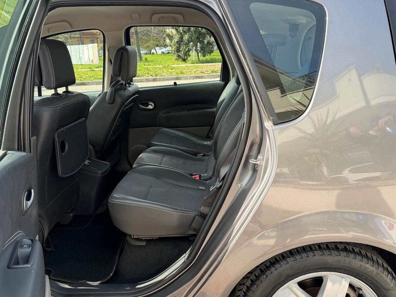 Renault Scenic Grand Scénic 1.6 16V GPL Serie Speciale PlayStation Portable