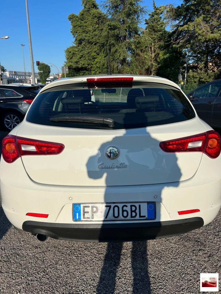 ALFA ROMEO - Giulietta - 1.6 JTDm-2 105 CV Exclusive
