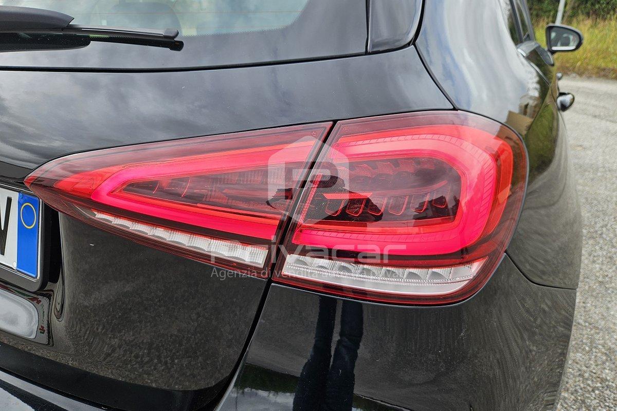 MERCEDES A 180 d Automatic Business Extra