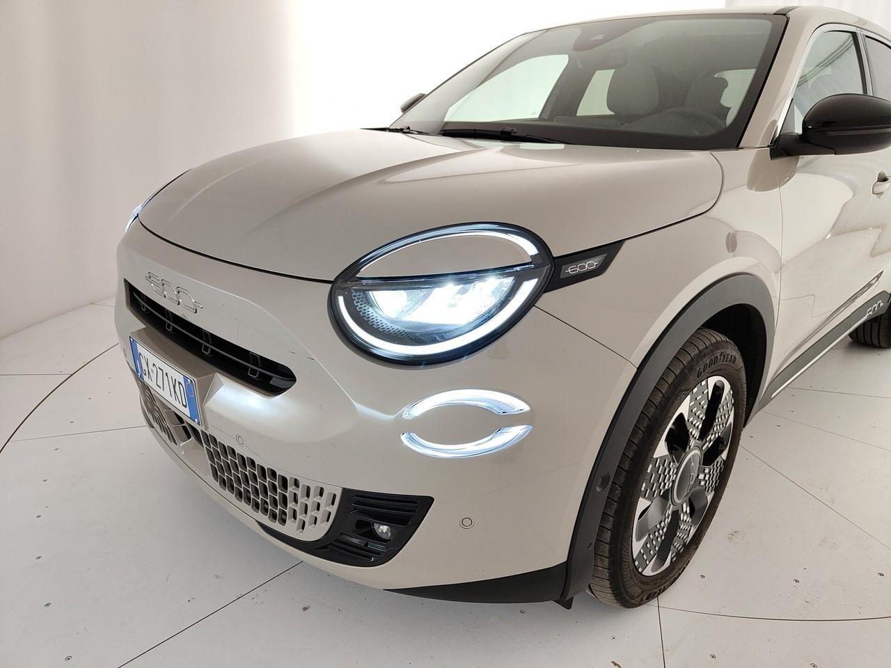 Fiat 600 Hybrid 136 CV DCT MHEV La Prima