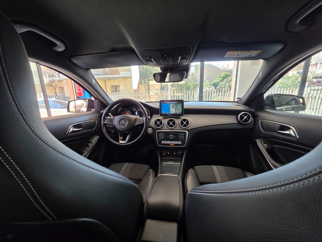 Mercedes-benz GLA 200d Automatic 4Matic Sport