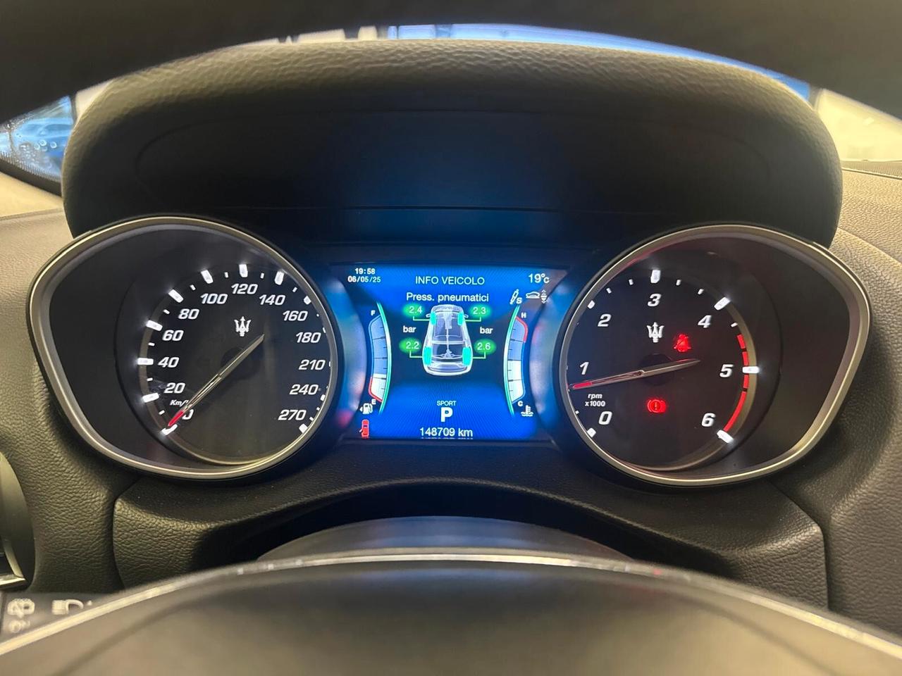 Maserati Levante 275CV TETTO 2017 IVA ESP