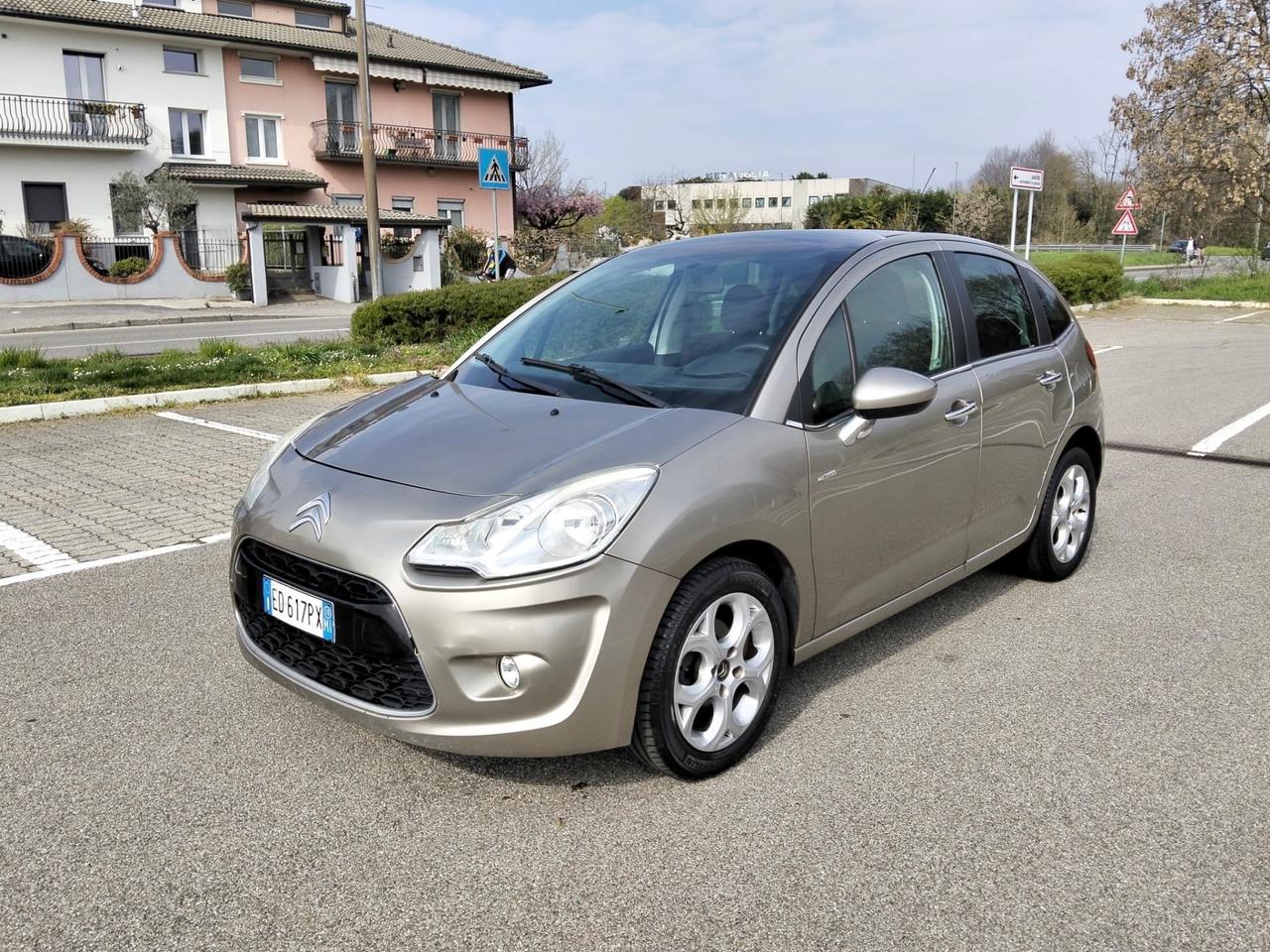 Citroen C3 1.4 HDi 70Cv*Panorama*Navi*Cerchi