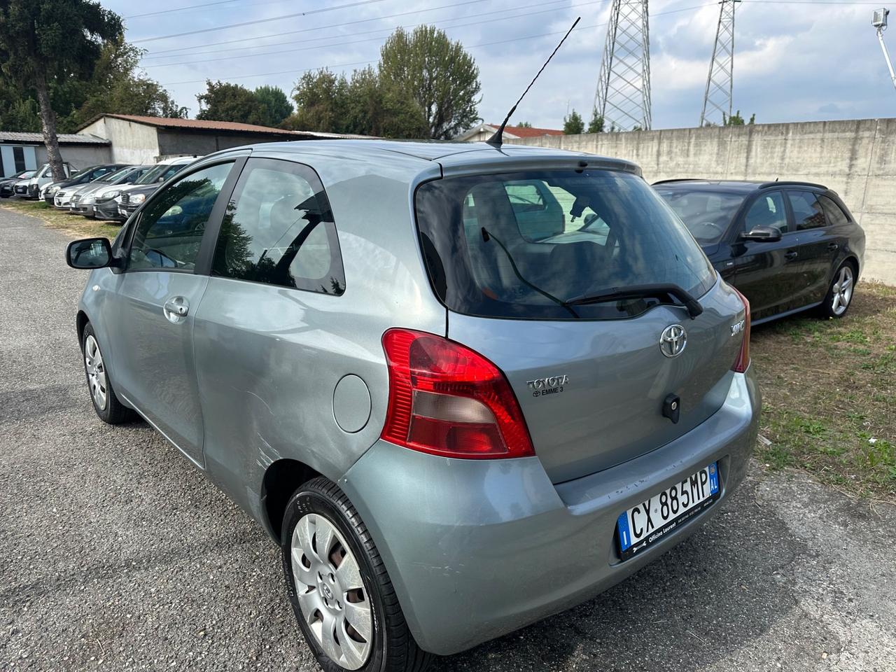 Toyota Yaris 1.0 3 porte Sol