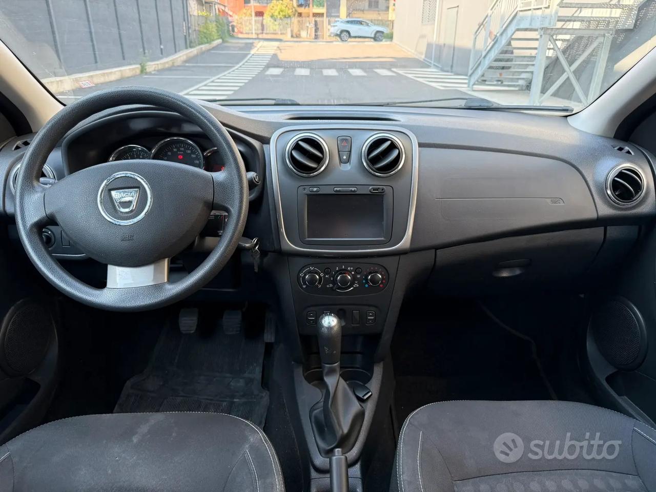 Dacia sandero del 2014, solamente 57 mila Km