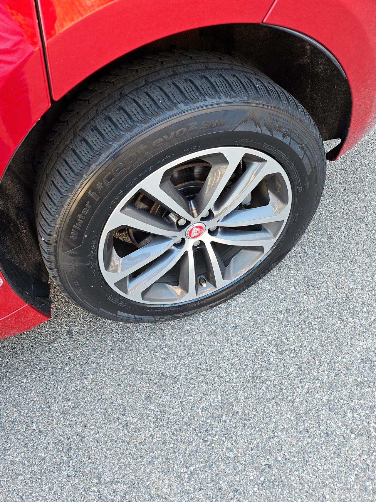 Jaguar F-Pace 3.0 D V6 300 CV AWD aut. R-Sport