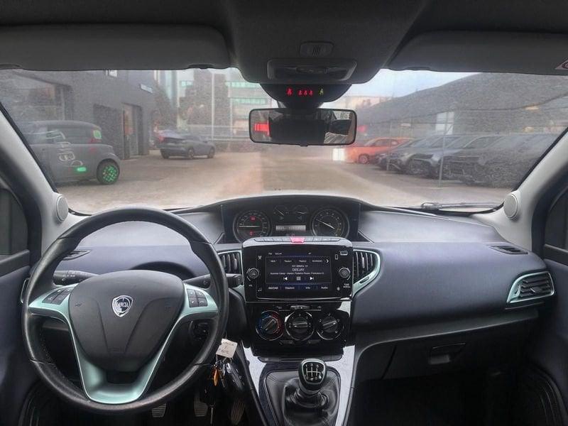 Lancia Ypsilon Ypsilon 1.0 firefly hybrid Gold s&s 70cv 5p.ti
