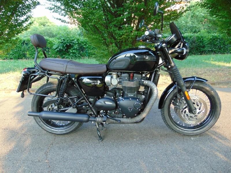 Triumph Bonneville T120 Black