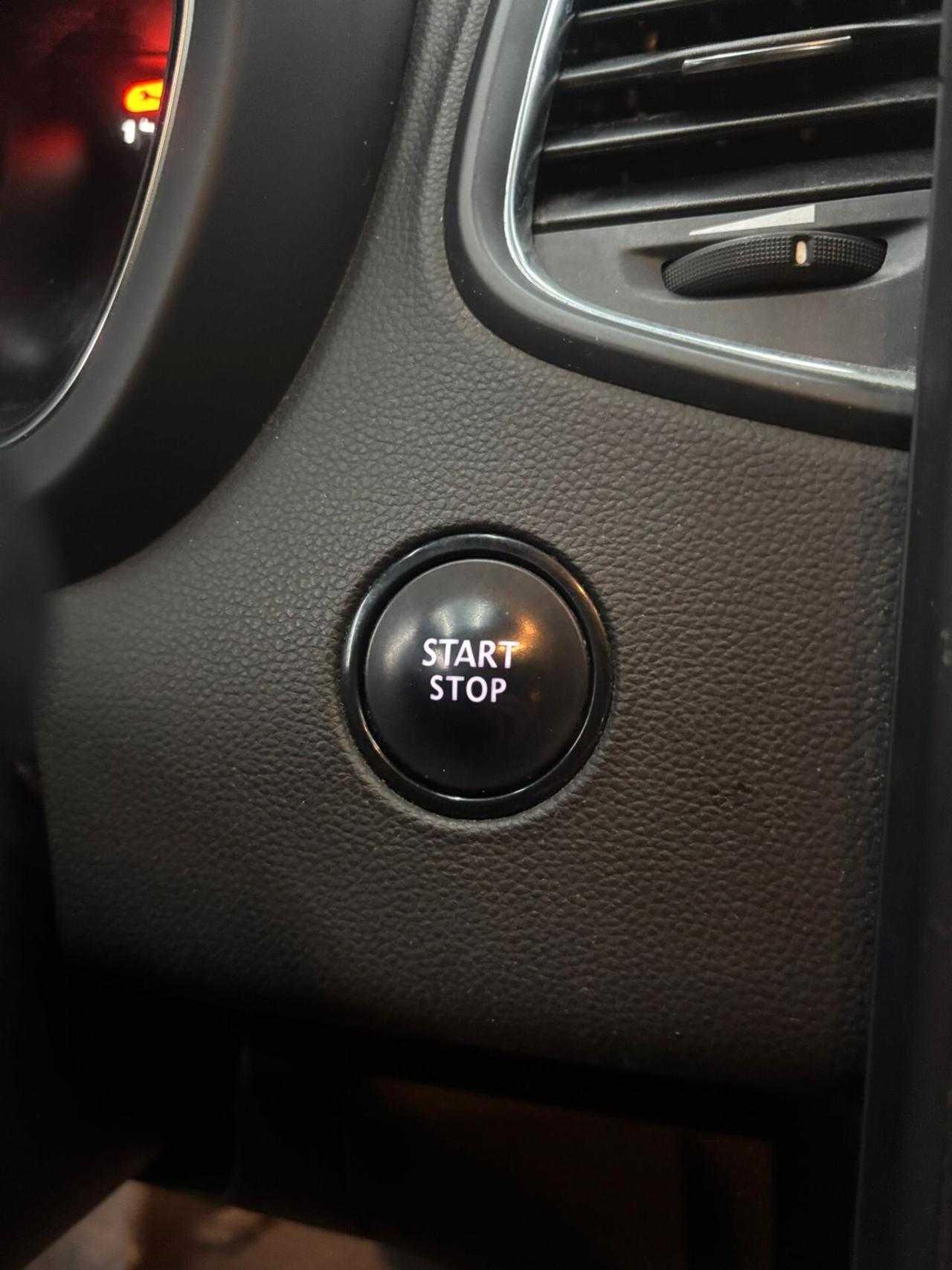 Renault Scénic Blue 1.7 dCi 120 CV EDC Sport Edition2