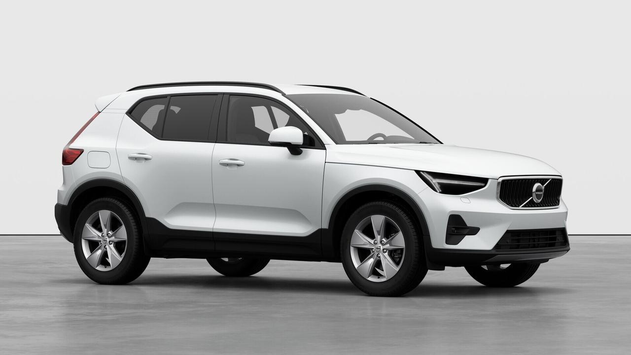 Volvo XC40 Mild Hybrid B3 163cv Crystal White