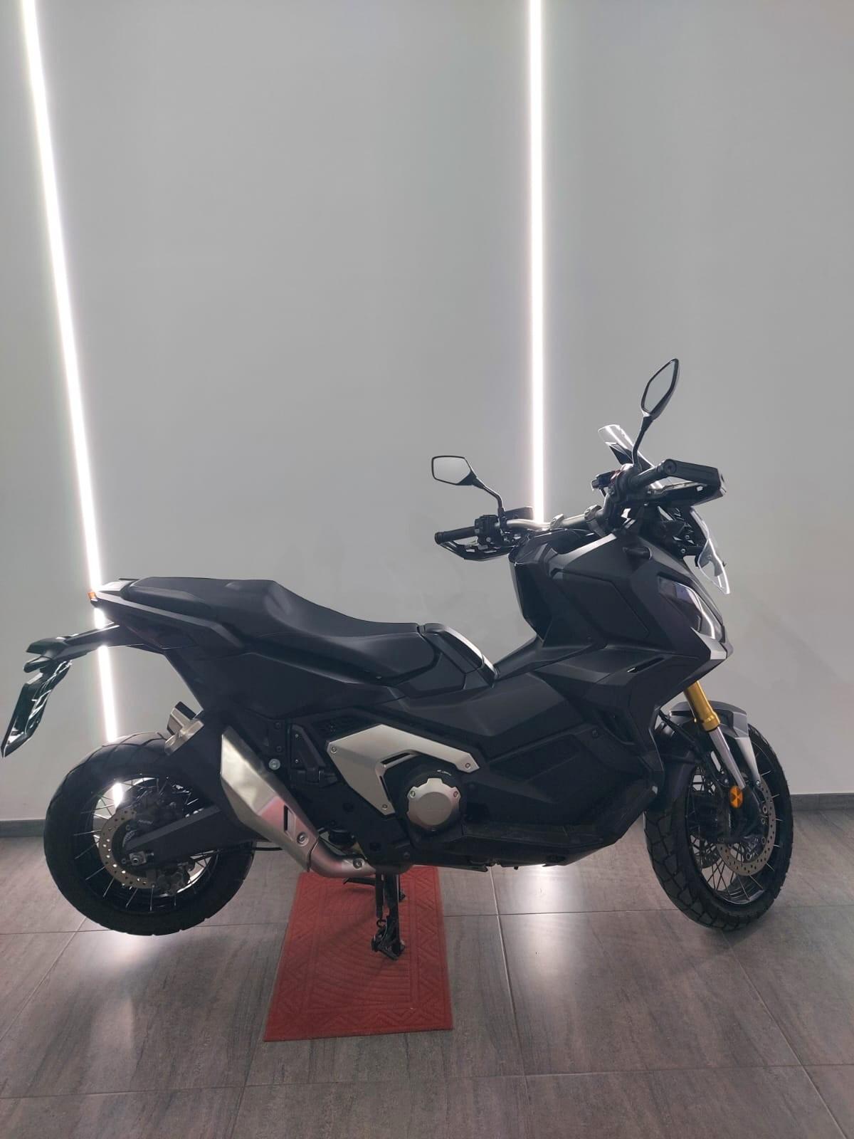Honda X-ADV 750 DTC