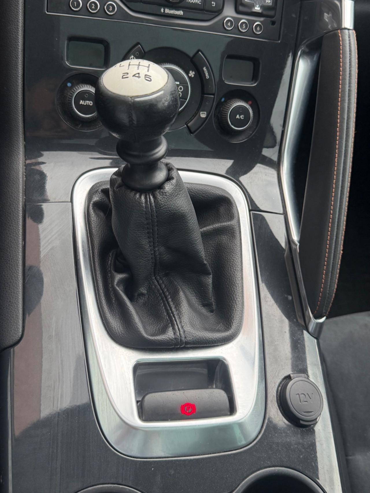 Peugeot 3008 1.6 HDi 2016 Crossway – Tetto Panoramico – Full Optional