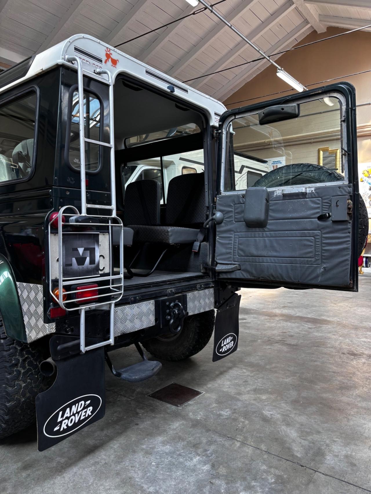Land Rover Defender 90 2.5 Td5
