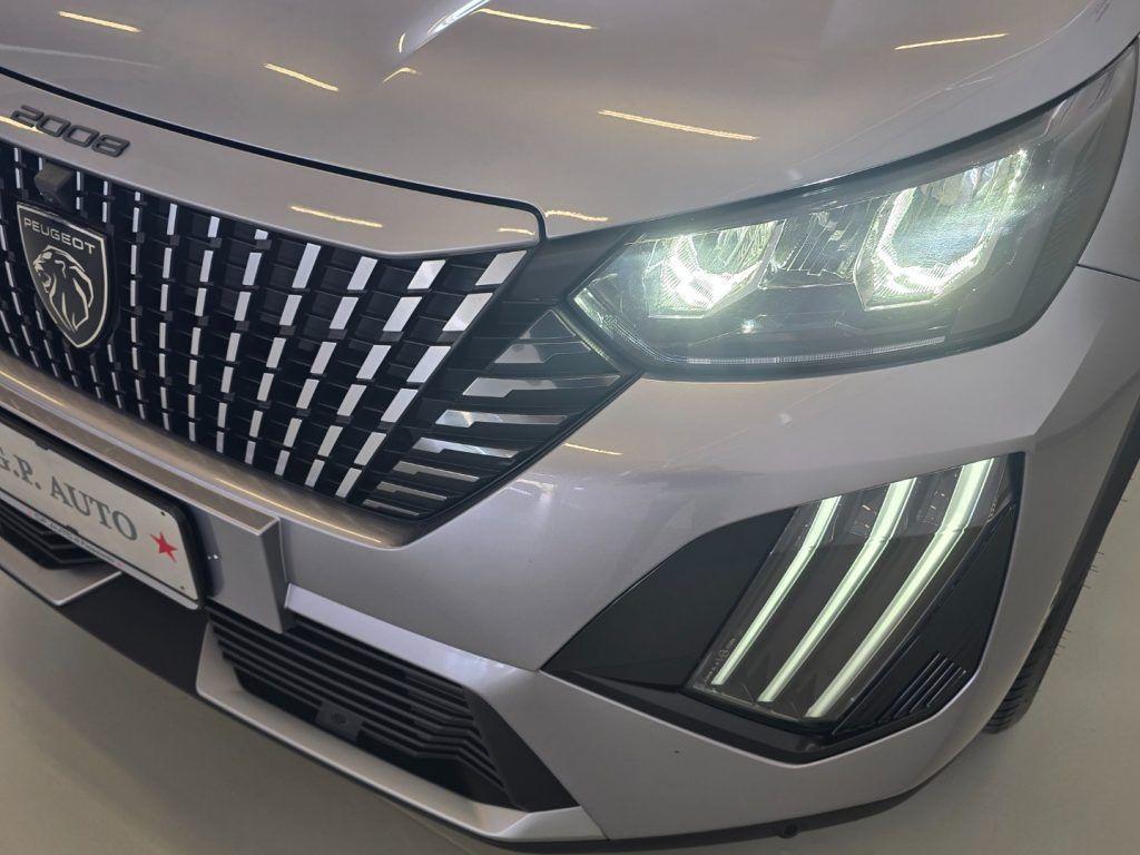 Peugeot 2008 Hybrid 145 e-DCS6 Allure