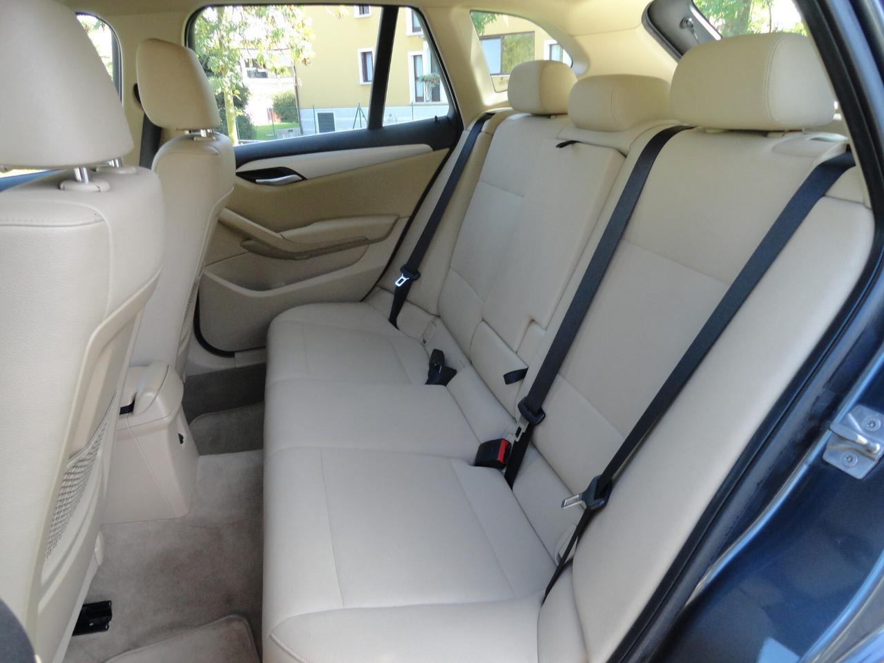 Bmw X1 sDrive18d X Line