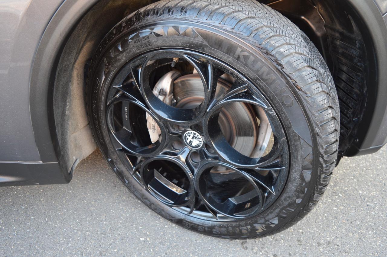 Alfa Romeo Stelvio 2.2 Turbodiesel 210 CV AT8 Q4 Executive