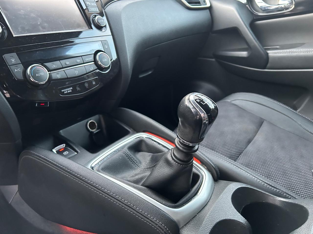 Nissan Qashqai 1.5 dCi LEGGI NOTE