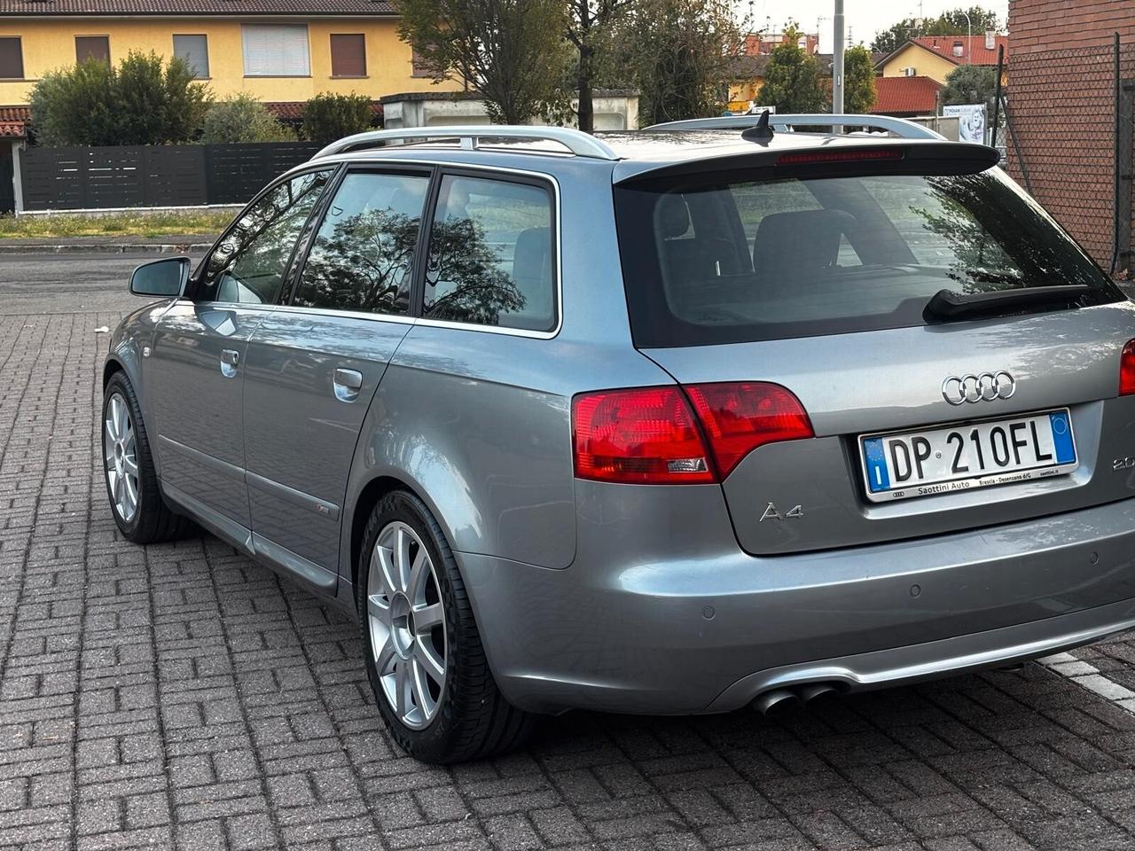 Audi A4 2.0 TDI 143CV F.AP. S-LINE..CELL 393 690 2051 WUATSAPP