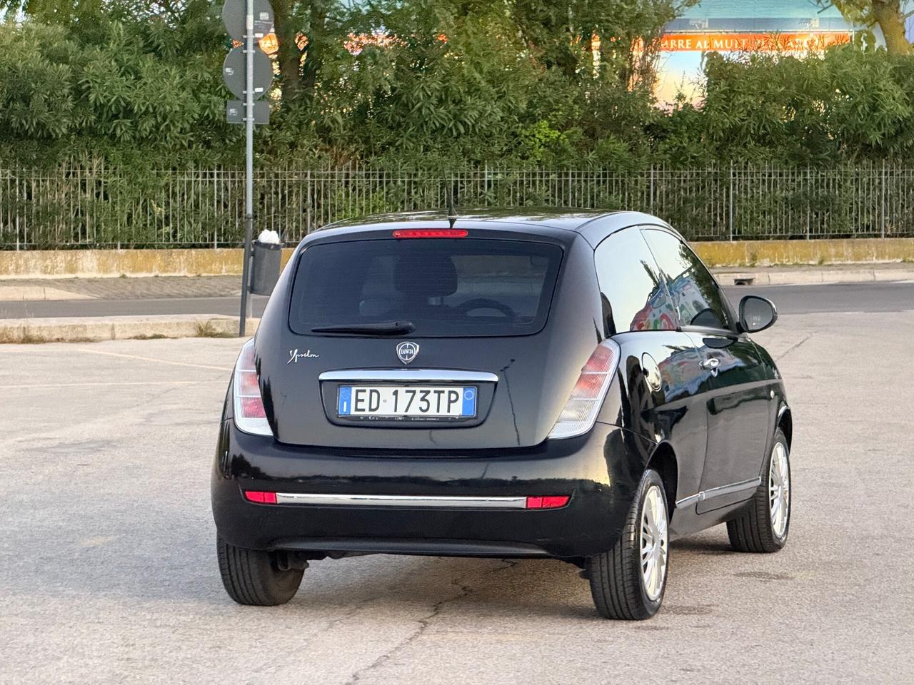 Lancia Ypsilon 1.2 GPL/Benzina